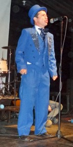 Awesomely Dressed Presenter Awesomely Dressed Presenter