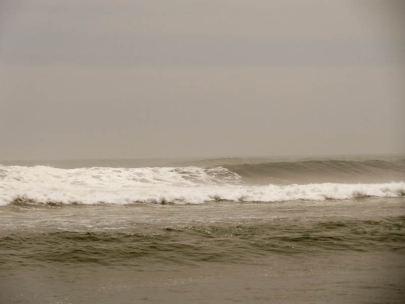 The Beach - Big Waves