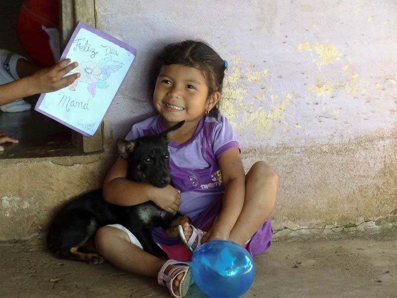 Happy Girl - Chichica, Panama