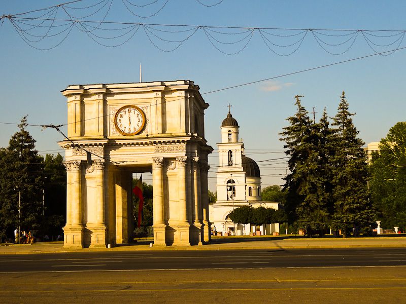 Cathedral Flag And Monument